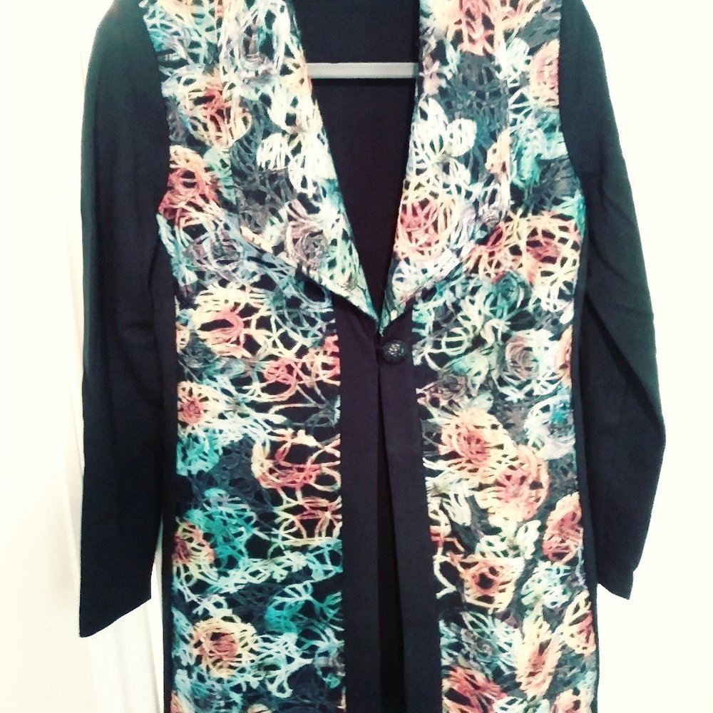 Vin Rogue, Size Small/tall. Black multicolor dressy fitted suit/jacket.